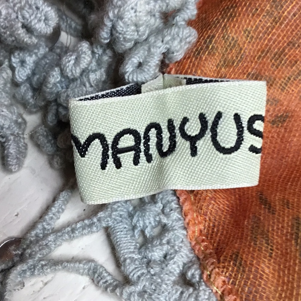 MANYUS Doubleweave Cotton Shawl with Charming Fringe. - Picture 7 of 10